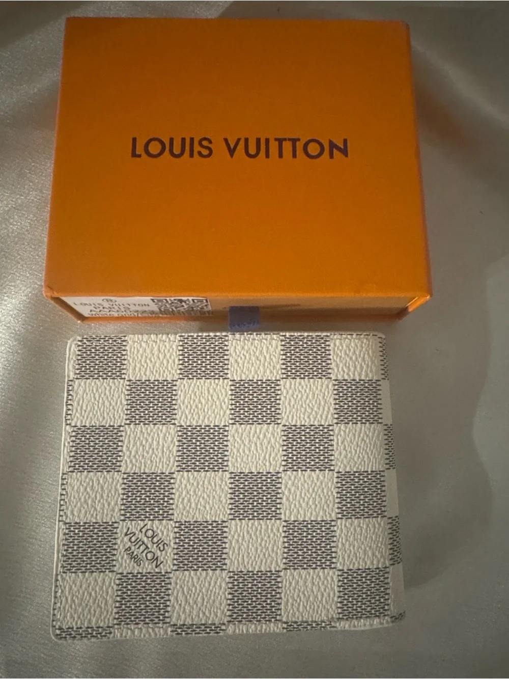 Louis Vuitton Damier Azur bifold wallet! In the cream colorway🔥New!